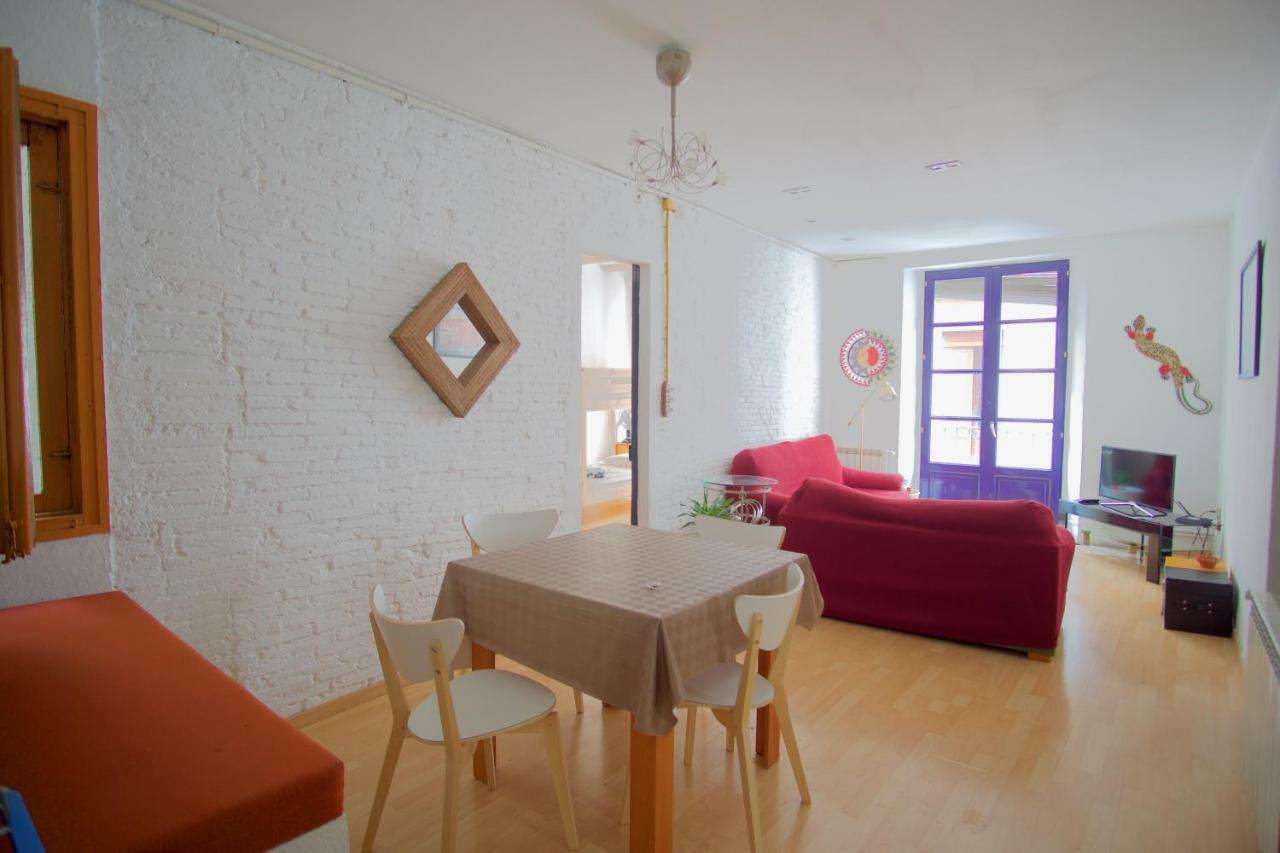 La Lleona Apartment Girona Ngoại thất bức ảnh